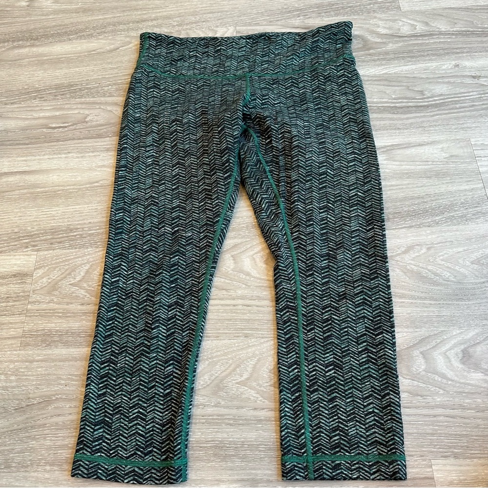 Lululemon women’s leggings 10